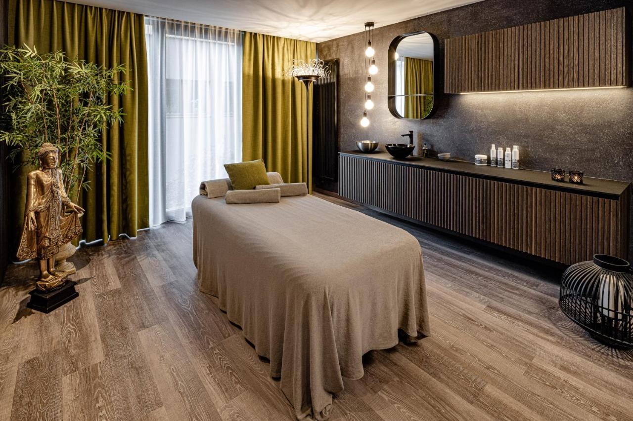 Alpine Luxury Spa Resort Schwarzenstein Лутаго Экстерьер фото